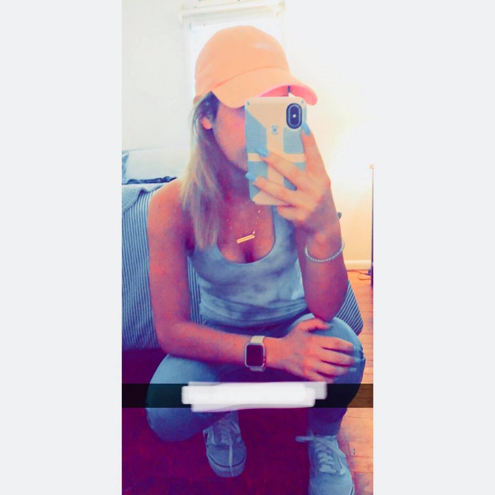 Meet your Posher, Courtney